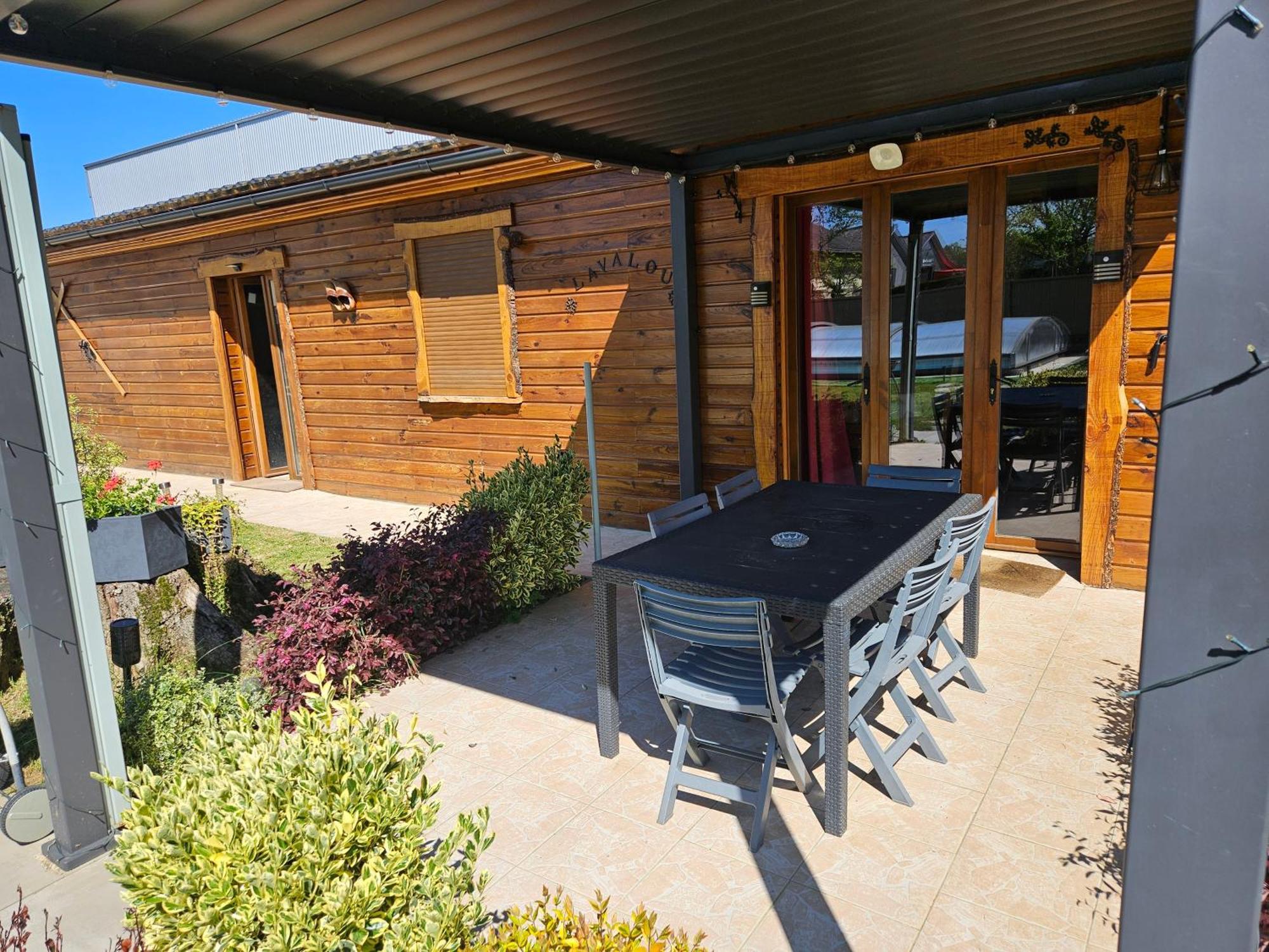 Chez Lavalou Gite 4* Chaleureux En Bois 란네메장 외부 사진